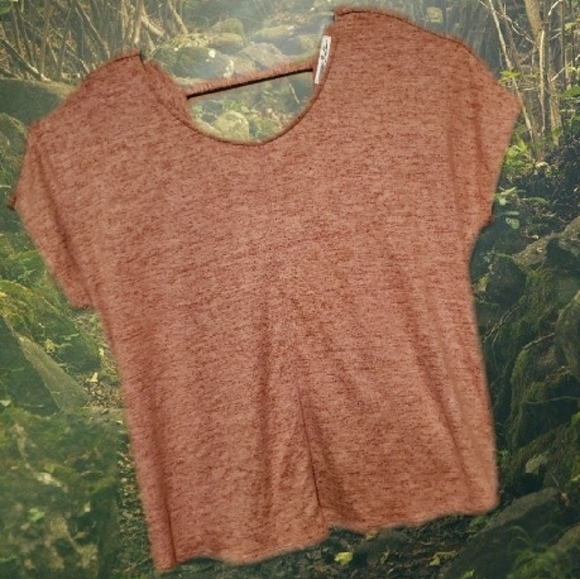 Express One Eleven Twisted Knot Scoop Shirt - Picture 3 of 5